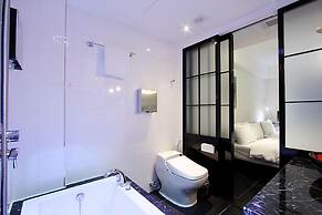 Rich Diamond Hotel