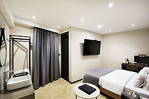 Rich Diamond Hotel