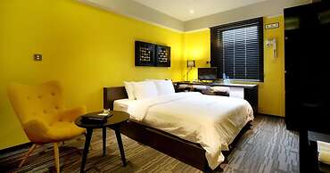 Rich Diamond Hotel
