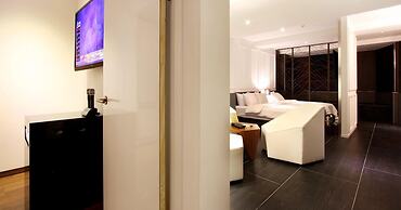 Rich Diamond Hotel