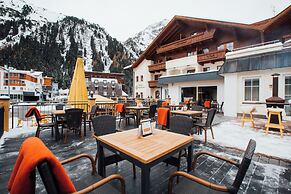 Hotel Mittagskogel Pitztal