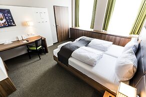 RiKu HOTEL Weissenhorn