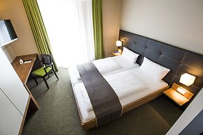 RiKu HOTEL Weissenhorn