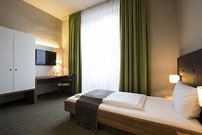 RiKu HOTEL Weissenhorn