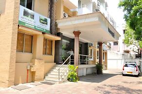 Nayagara Hotel