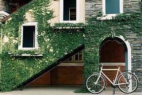 San Pareni Hotel