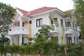 GM Doc Let Beach Resort & Spa