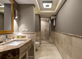 DoubleTree by Hilton Hotel Van