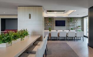 DoubleTree by Hilton Hotel Van