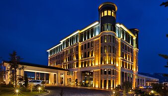 DoubleTree by Hilton Hotel Van