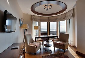 DoubleTree by Hilton Hotel Van