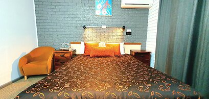 Young Goldrush Motel