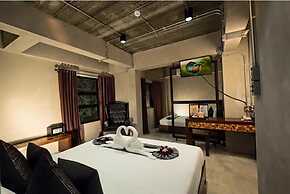 Thapae Loft