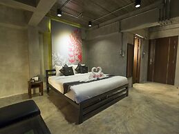 Thapae Loft