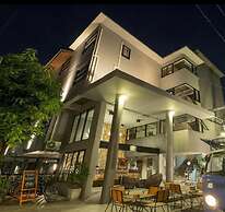 Thapae Loft