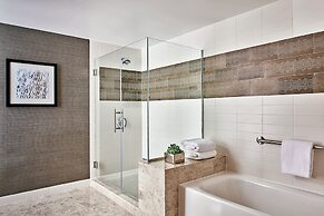 Loews Chicago Hotel