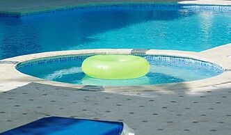 New Garden Hotel