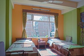 Hotel Discovery Inn