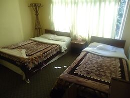 Hotel Discovery Inn