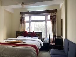 Hotel Discovery Inn