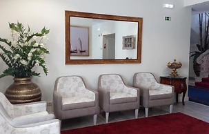 Welcome In - Suites & Hostel