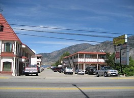 Falcon Resort