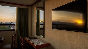Hotel Abastos Plaza