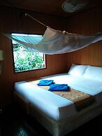 Dolphin Bungalows