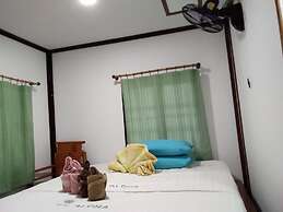 Comon Bungalow - Hostel