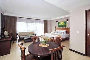 Grand Santhi Hotel