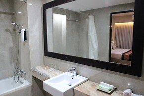 Grand Santhi Hotel