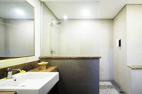Grand Santhi Hotel