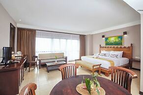 Grand Santhi Hotel