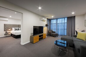 Avenue Hotel Canberra