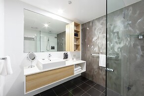 Avenue Hotel Canberra