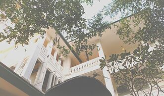 Yesterday Hotel