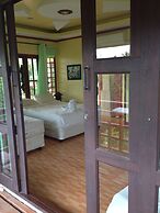 Hut Sun Bungalow