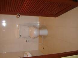 Hut Sun Bungalow