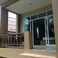 Hut Sun Bungalow