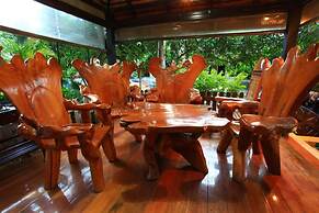 Lanna Pool Villa