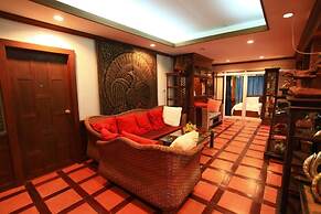 Lanna Pool Villa