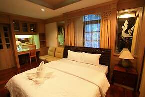 Lanna Pool Villa