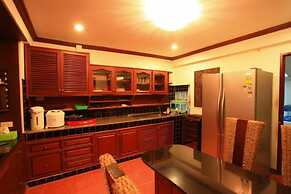Lanna Pool Villa