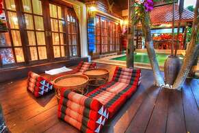 Lanna Pool Villa