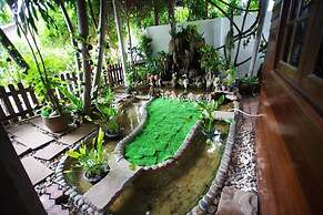 Lanna Pool Villa