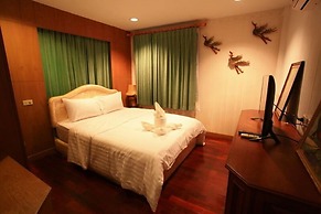Lanna Pool Villa