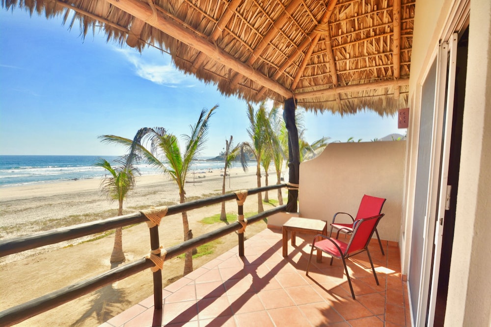 Cerritos Surf Town Beach Front Hotel and SPA