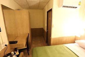 Sukhumvit 20 Guest House