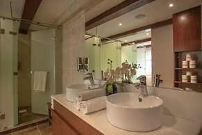 Diamond Plaza Apartments