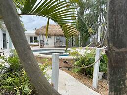 Inn On The Drive ( Adults Only)